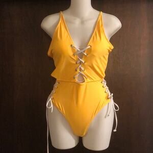 Unbranded Women's Large Yellow One Piece Swimsuit Lace up front back & sides